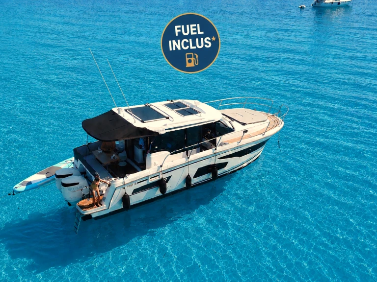 Yacht hire Saint-Tropez cheap Merry Fisher 1095