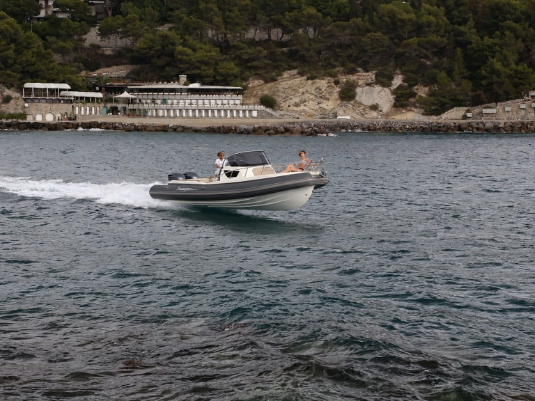 Yacht hire Le Lavandou cheap Tempest 900 WA