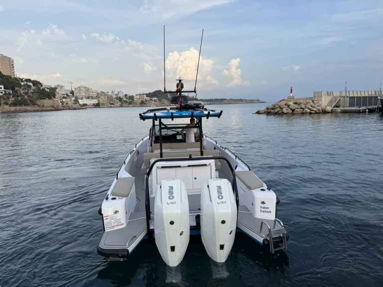 Hire Motorboat with or without skipper Axopar Can Picafort