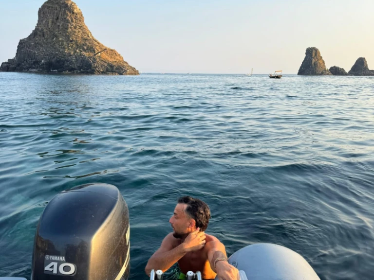 Charter a Master MASTER 580 in Giardini-Naxos on Samboat