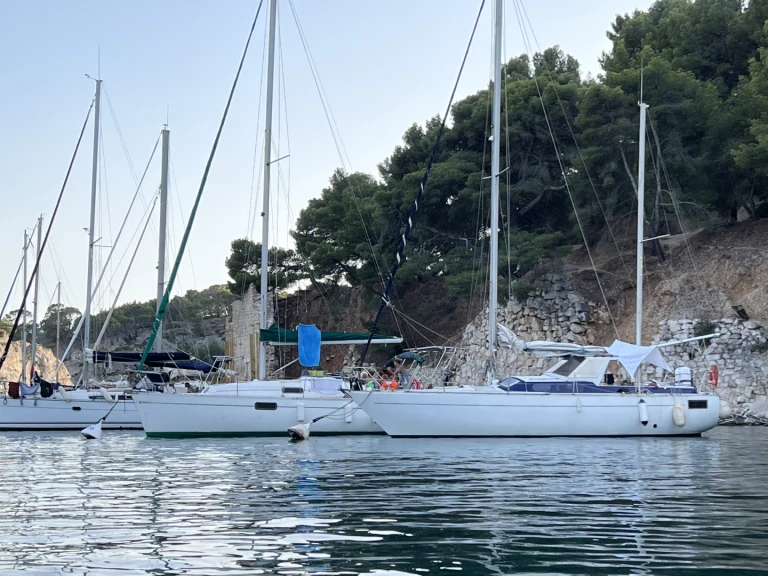 Yacht hire Saint-Mandrier-sur-Mer cheap 10 40