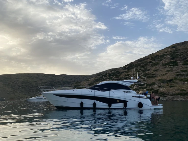 Yacht charter Athens - Galeon GALEON 485 HTS on SamBoat