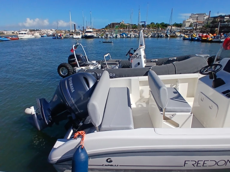 Charter a Capelli Freedom 20 in Portimão on Samboat