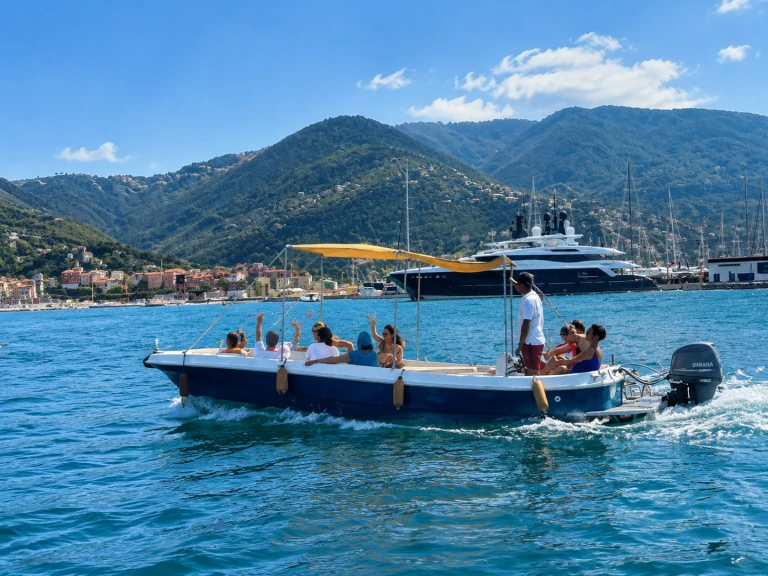 Hire Motorboat with or without skipper Gozzo La Spezia
