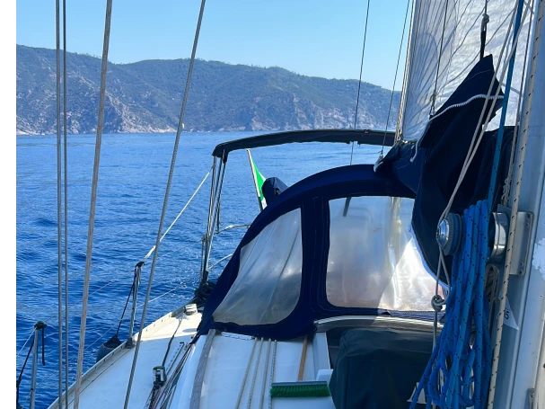 Hire a Bénéteau First 375 Genova