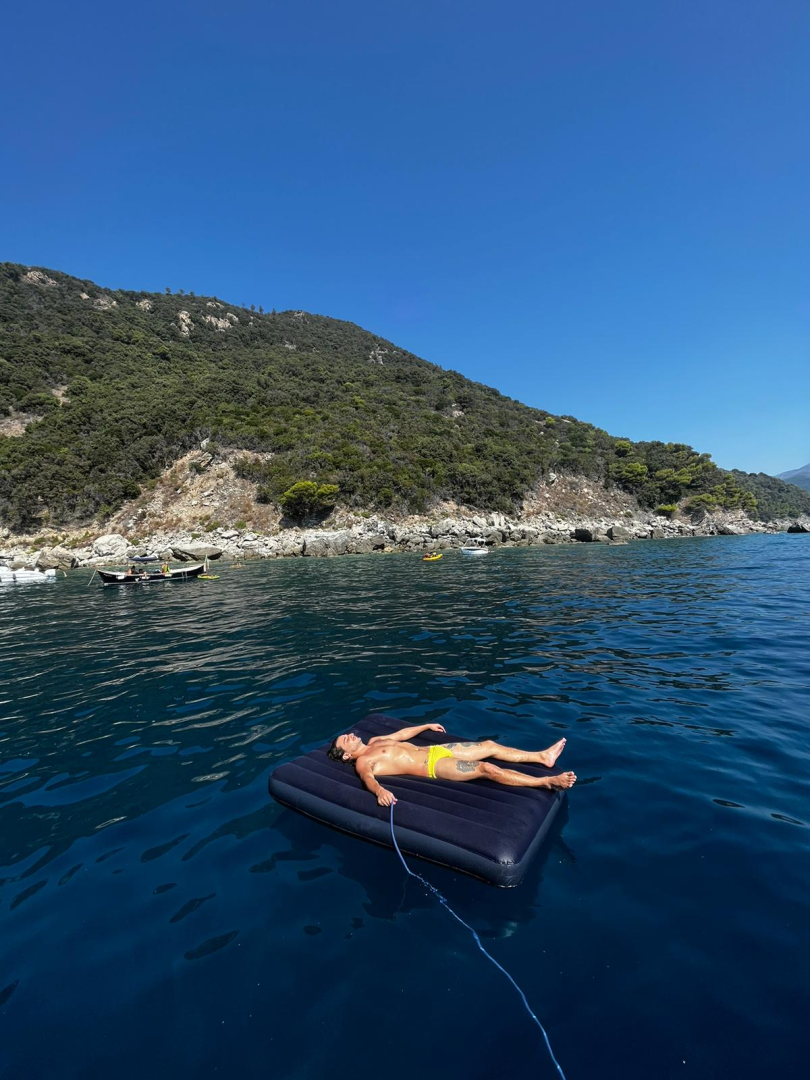 Yacht hire Genova cheap First 375