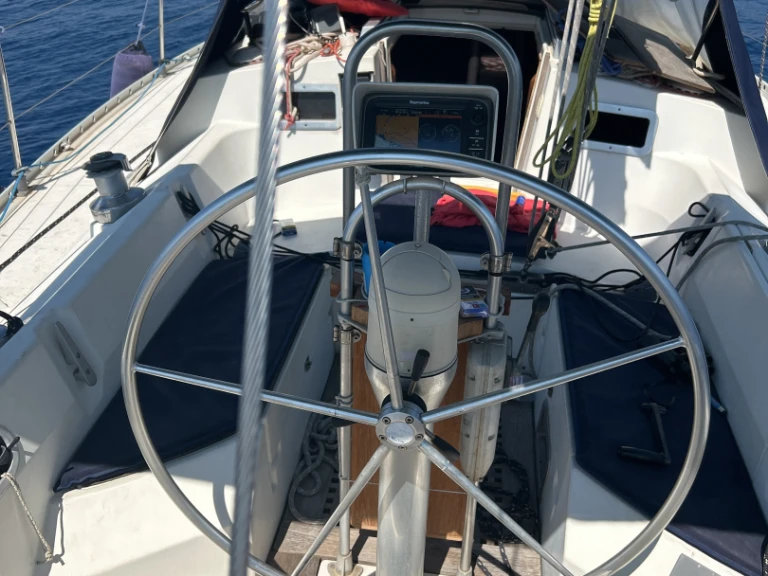 Charter a Bénéteau First 375 in Genova on Samboat