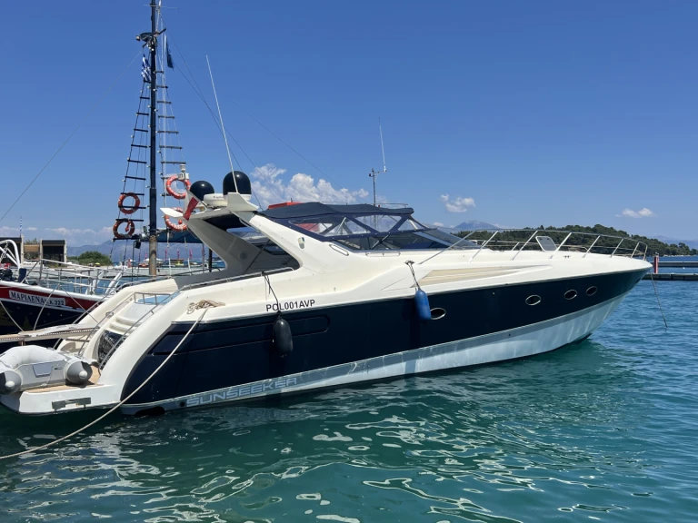 Hire a Sunseeker Camargue 55 Nydri