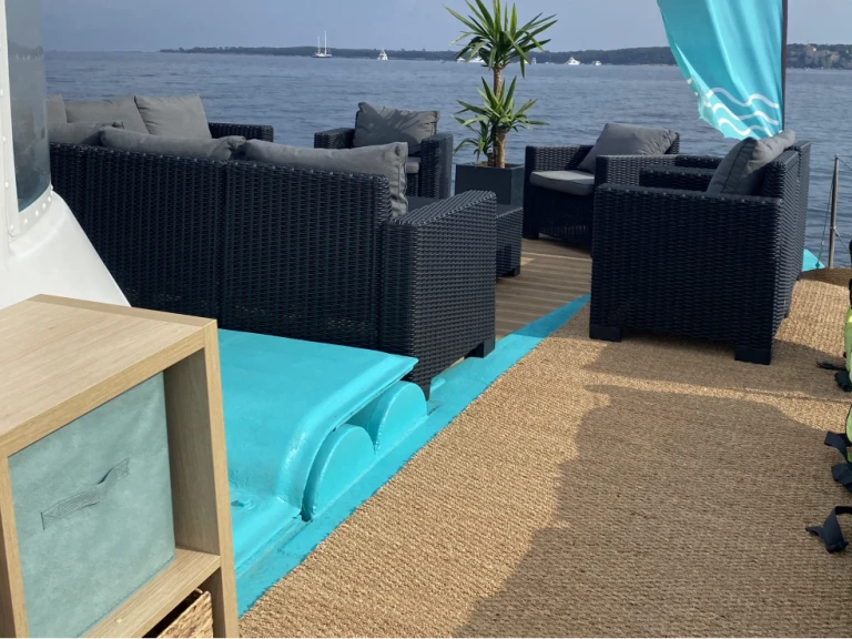 Charter a autre Catamaran  in Marseille on Samboat