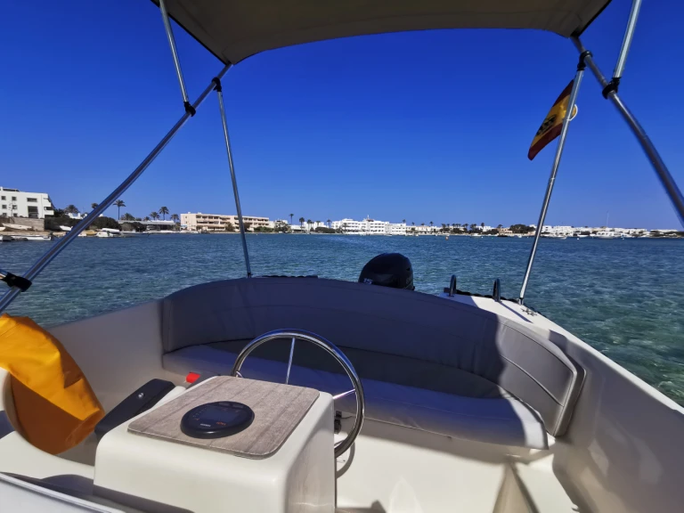 Hire a MARRIOM 500 CLASSICS La Savina