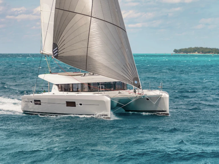 Catamaran to hire Palma de Mallorca at the best price