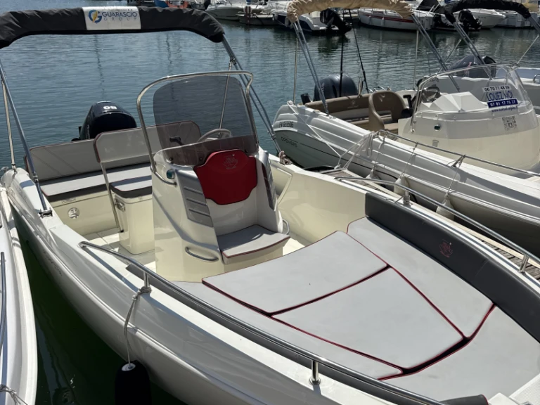 Charter a Prua al vento Jaguar 5.7 in Argelès-sur-Mer on Samboat