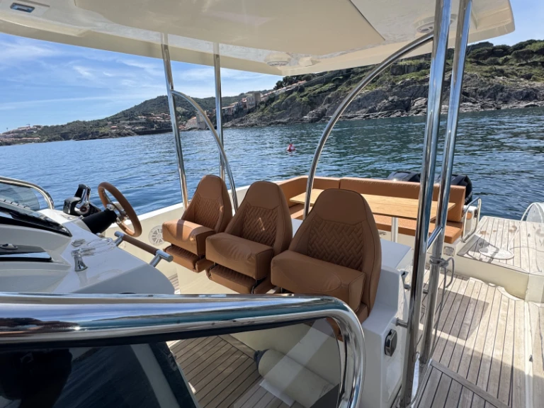 Motorboat hire in Argelès-sur-Mer - Prua al Vento  HURACAN 9.8