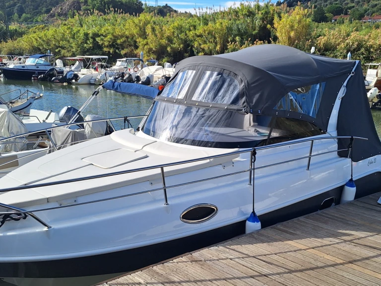 Charter a Italmar Italmar Cabin 23 in Piombino on Samboat