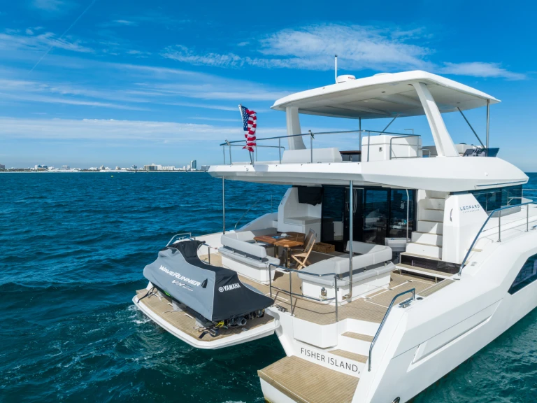 Catamaran hire in Miami - Leopard Leopard 53 Powercat