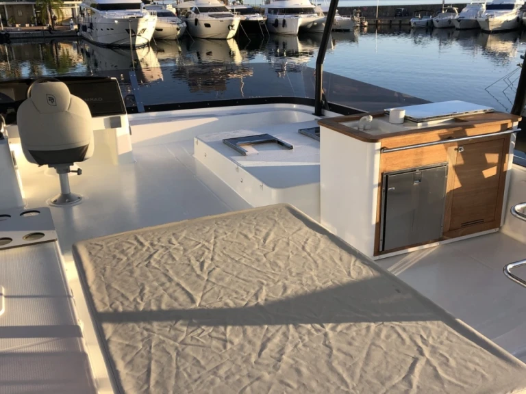 Charter a Fountaine Pajot Fountaine Pajot MY 44 in Golfe-Juan on Samboat