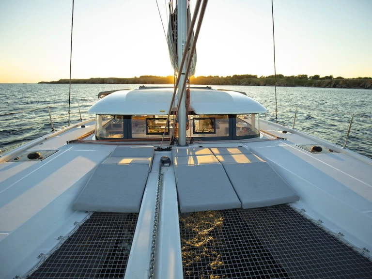 Hire a Excess Excess 11 Villefranche-sur-Mer