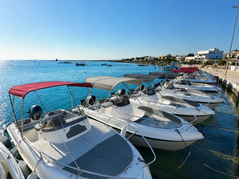 Hire a Albatros Open 5.65 Porto Cesareo