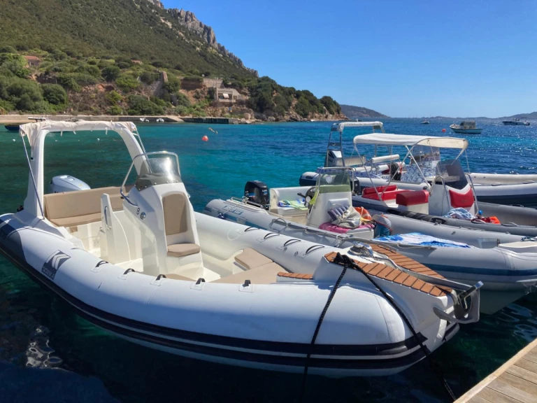 Yacht hire Porto Rotondo cheap 700