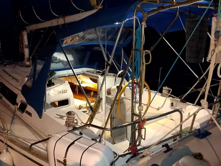 Hunter Hunter 34 charter bareboat or skippered in  Port la Forêt