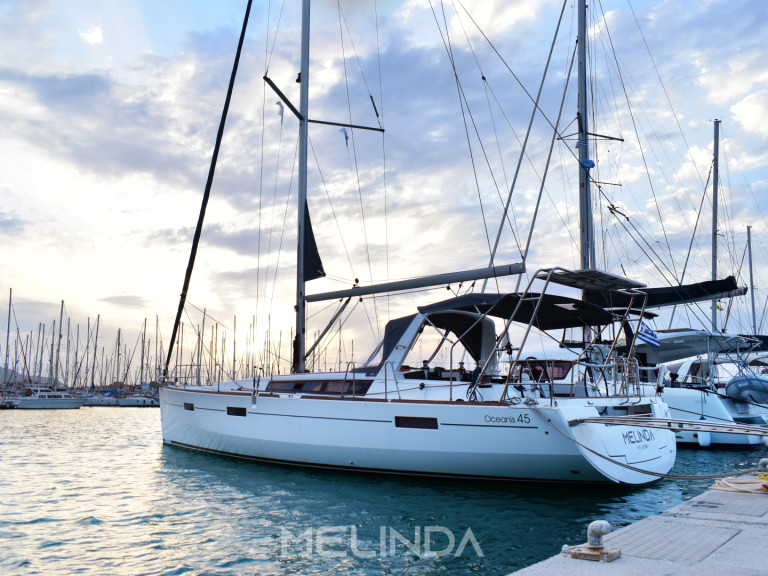 Sailboat to hire Lefkáda at the best price