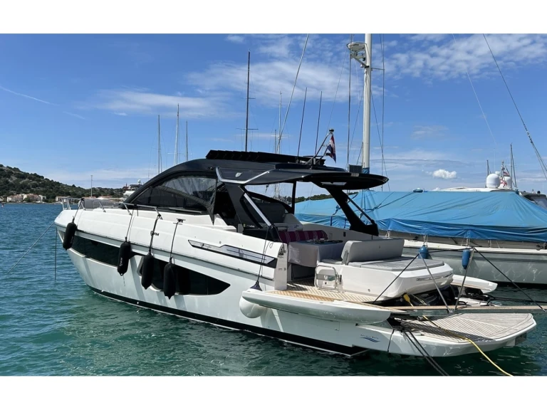 Motorboat to hire Murter-Kornati at the best price