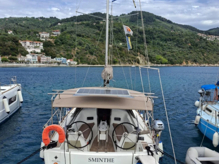 Hire a Jeanneau Sun Odyssey 349 Loutráki