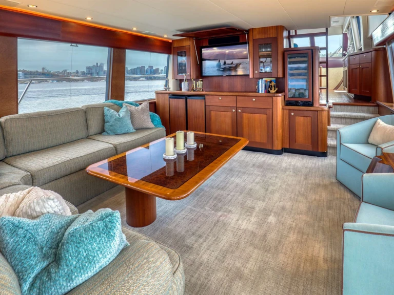 Yacht hire Seattle cheap CHECKED OUT