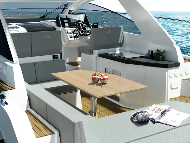 Motorboat hire in Biograd na Moru - Sealine Sealine S335