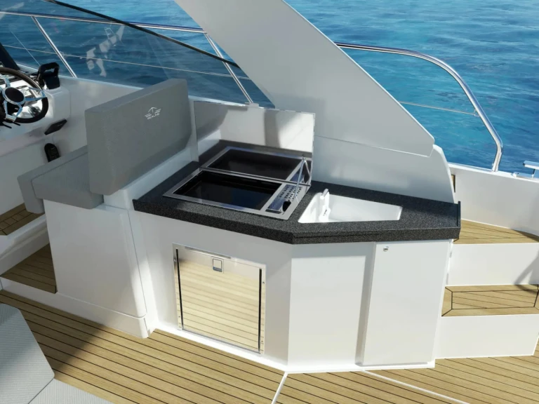 Hire Motorboat Sealine with a boat licence