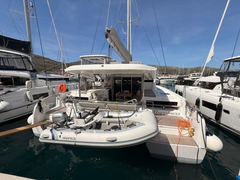 Catamaran to hire Seget Donji at the best price