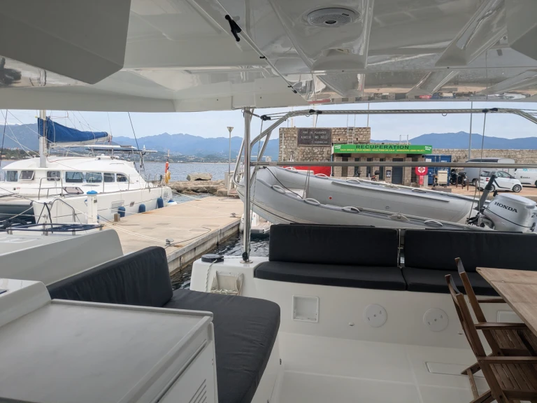 Charter a Lagoon Lagoon 46 in Ajaccio on Samboat