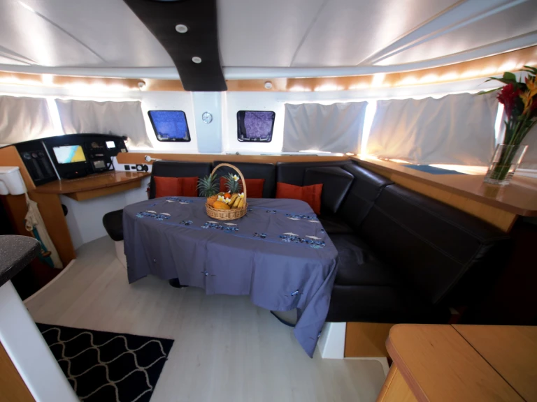 Catamaran hire in Madirokely - Fountaine Pajot Lipari 41