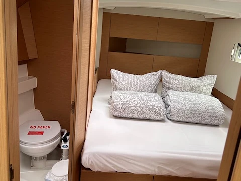 Hire a Jeanneau Sun Odyssey 410 Palma de Mallorca