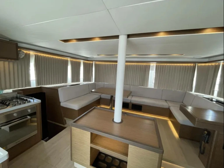 Yacht charter Alimos - Lagoon Lagoon 50 on SamBoat