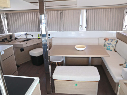 Hire Catamaran with or without skipper Lagoon Alimos