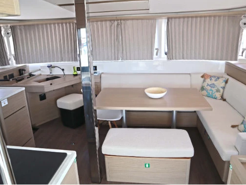 Hire Catamaran with or without skipper Lagoon Alimos