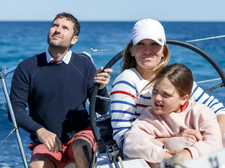 Charter a Jeanneau Sun Odyssey 350 in Parham Town on Samboat