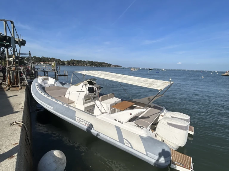 Charter a Master Master 996 GP in Lège-Cap-Ferret on Samboat