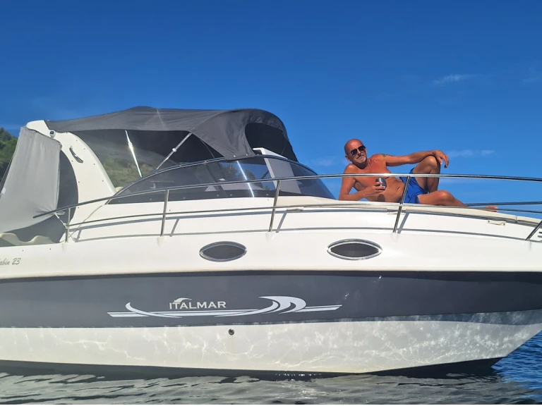 Hire a Italmar Italmar Cabin 23 Piombino