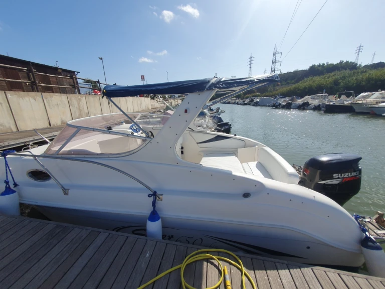 Hire Motorboat Saver with a boat licence