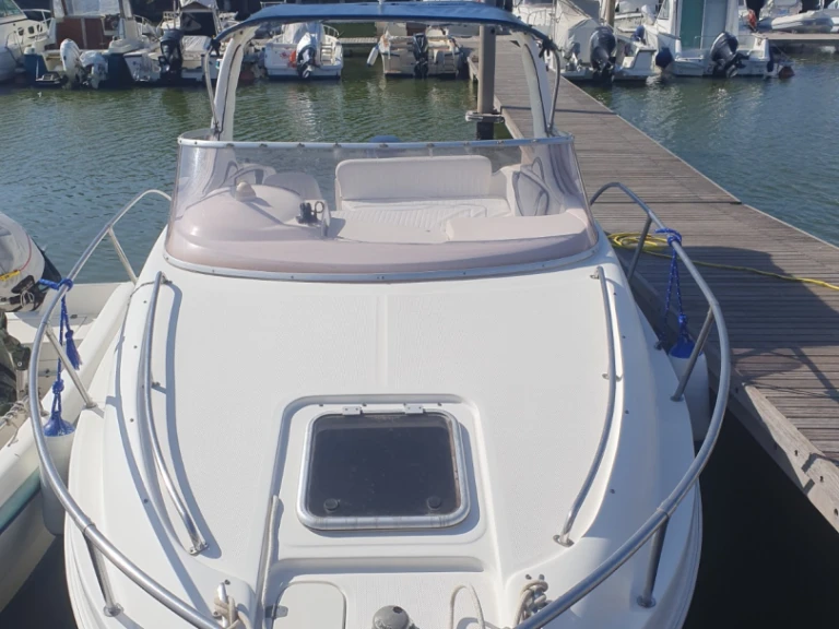 Motorboat to hire Piombino at the best price