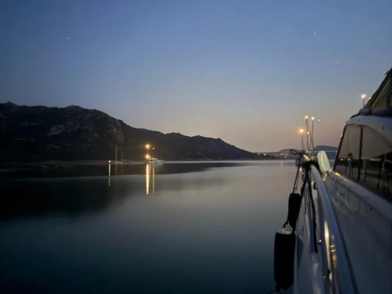 Yacht hire Ponza cheap Princess V55
