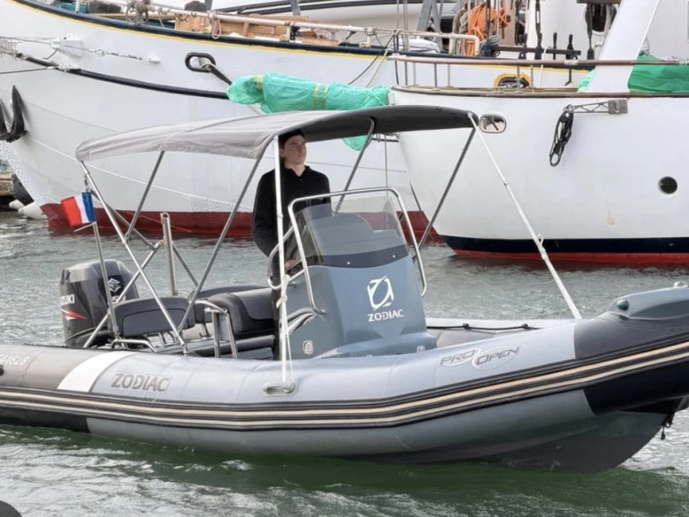 Yacht hire Cavalaire-sur-Mer cheap Pro Open 650