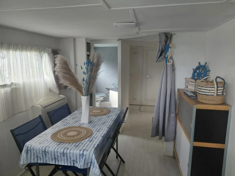 Porter-Haylett FB1325 charter bareboat or skippered in  Saint-Jean-de-Losne