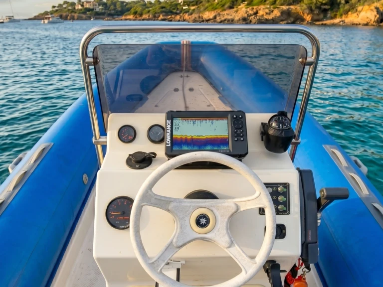 Narwhal Narwhal H 520 charter bareboat or skippered in  Balaruc-les-Bains