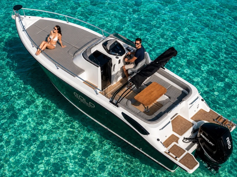Hire a Eolo Eolo 7.9 Salerno