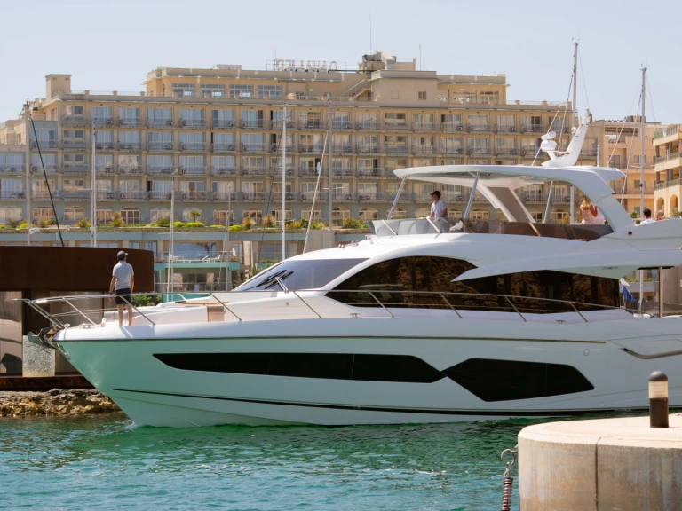 Hire Luxury Yacht with or without skipper Sunseeker St. Julian's