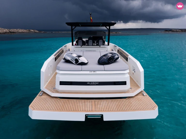 Yacht charter Herceg Novi - De Antonio D36 Open on SamBoat