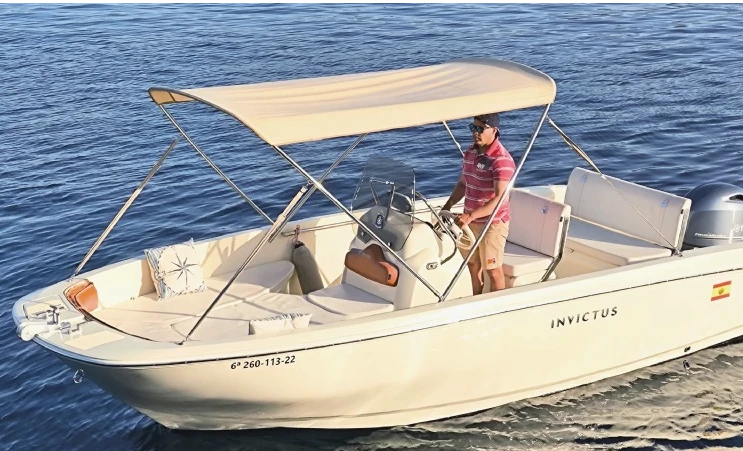 Yacht charter Club Nàutic Santa Ponsa - Invictus  FX 190 on SamBoat